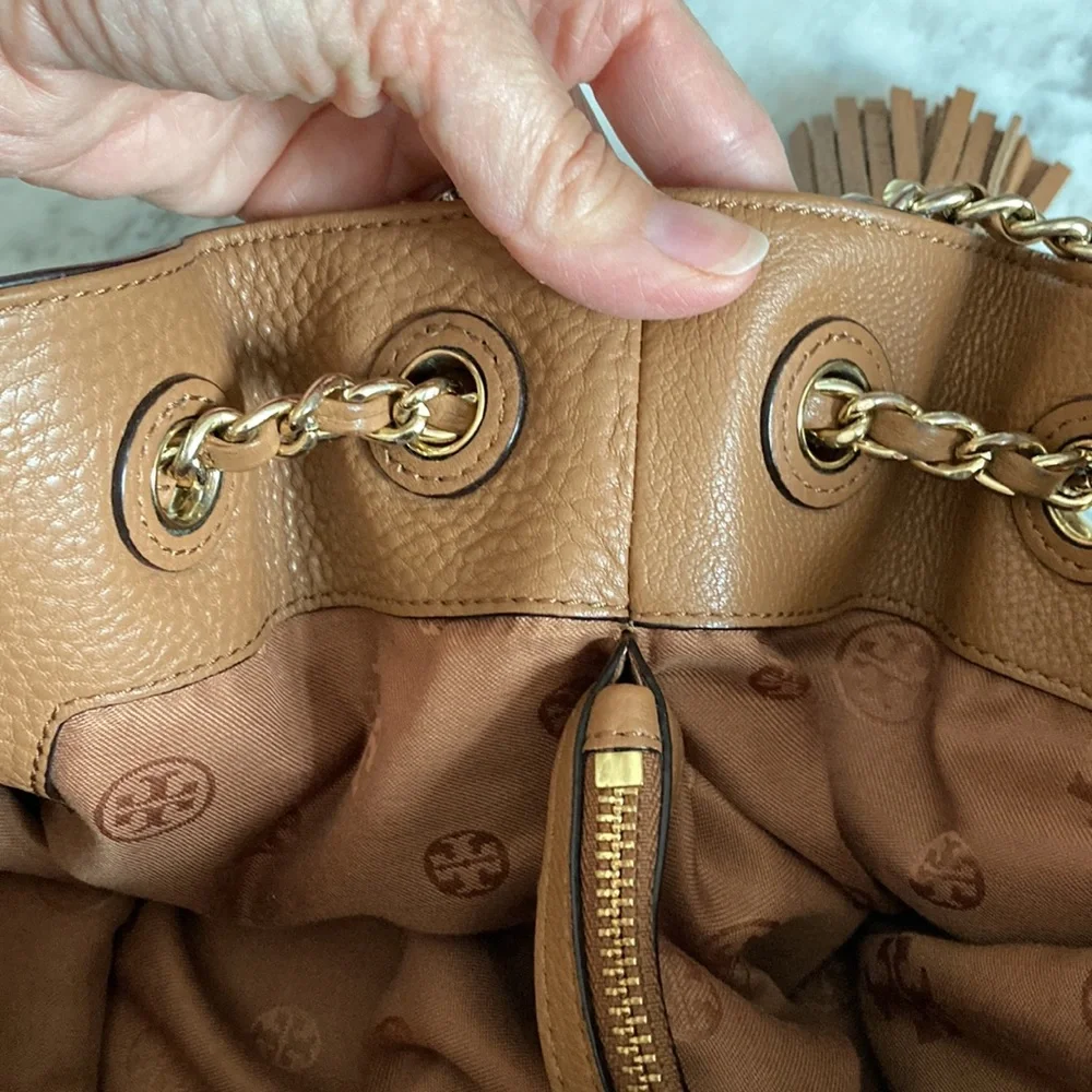 Tory Burch Slouchy Thea Chain Tote - Picture 16 of 16